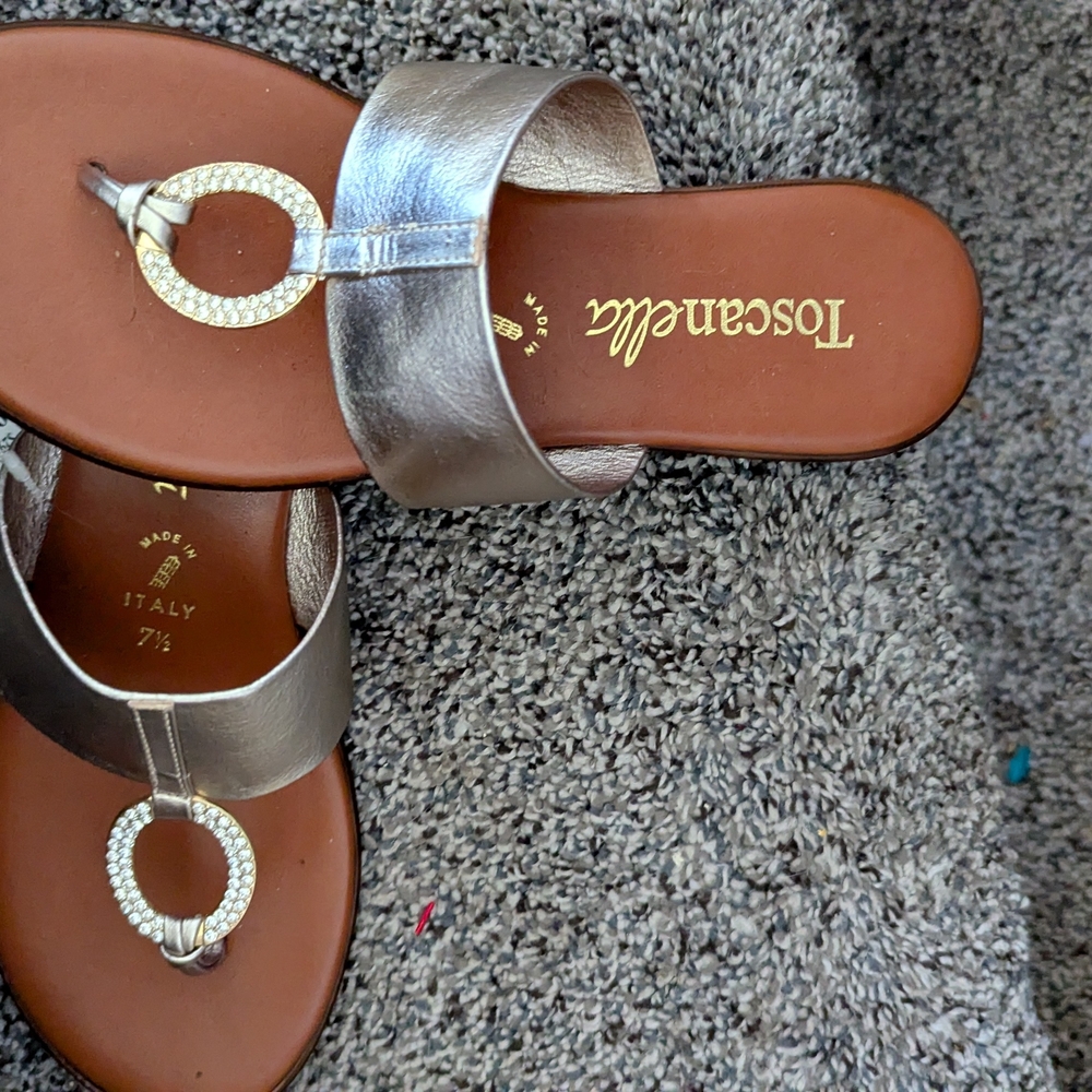 Toscanella Women's Metallic Sandals